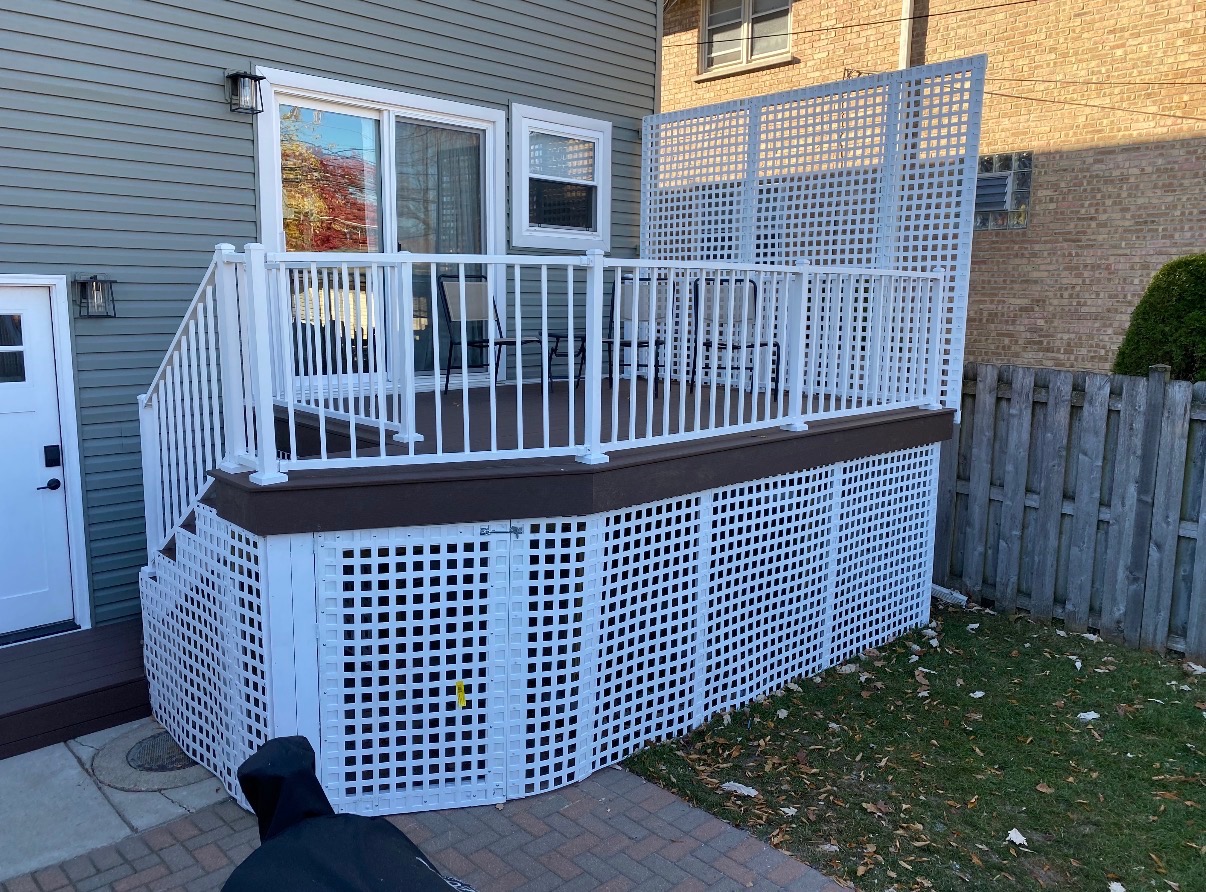 Deck with Lattice Skirt